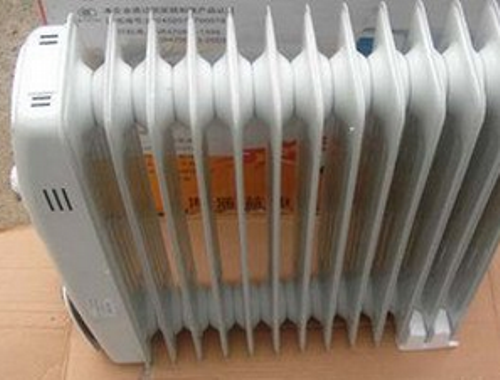 电暖器